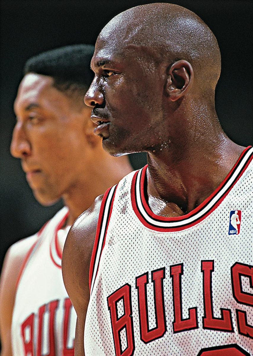 1998-0527-Michael-Jordan-Scottie-Pippen-017075341cov.jpg